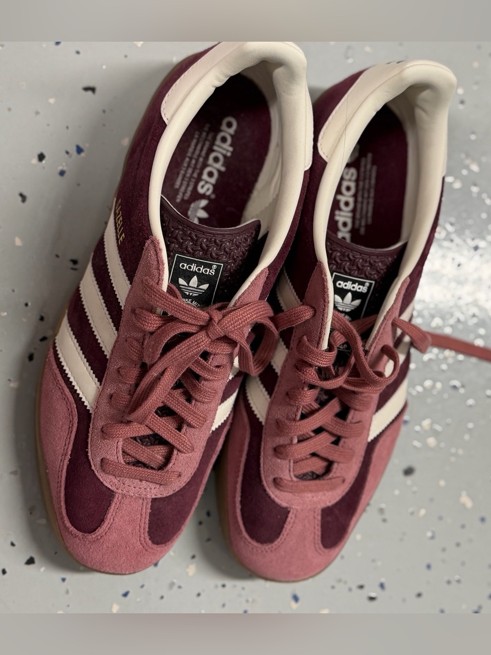 adidas Gazelle Women’s Sneakers in Burgundy and Dusty Rose size 9W